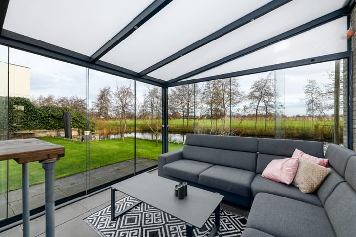 Foto 16 van Nienke van Hichtumweg 35