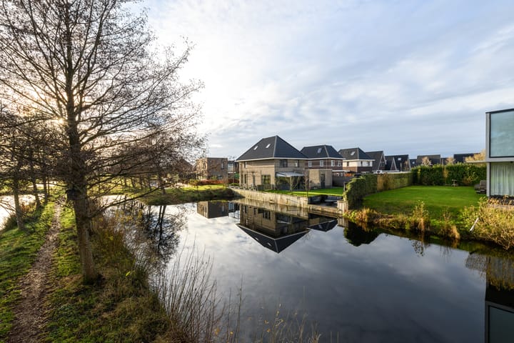 Foto 35 van Nienke van Hichtumweg 35