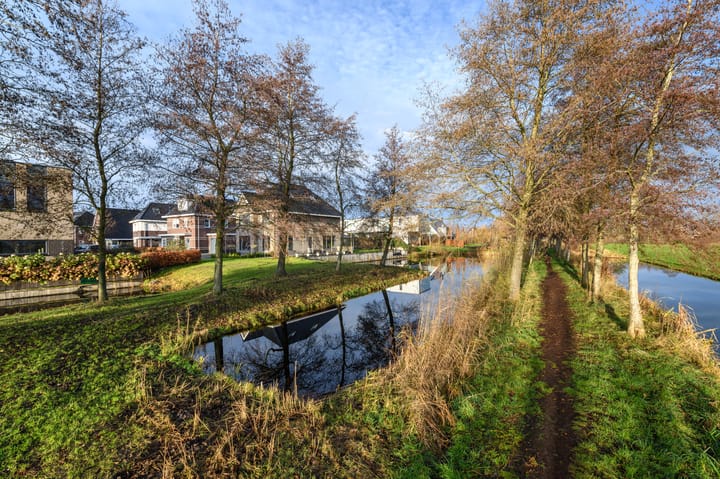 Foto 45 van Nienke van Hichtumweg 35