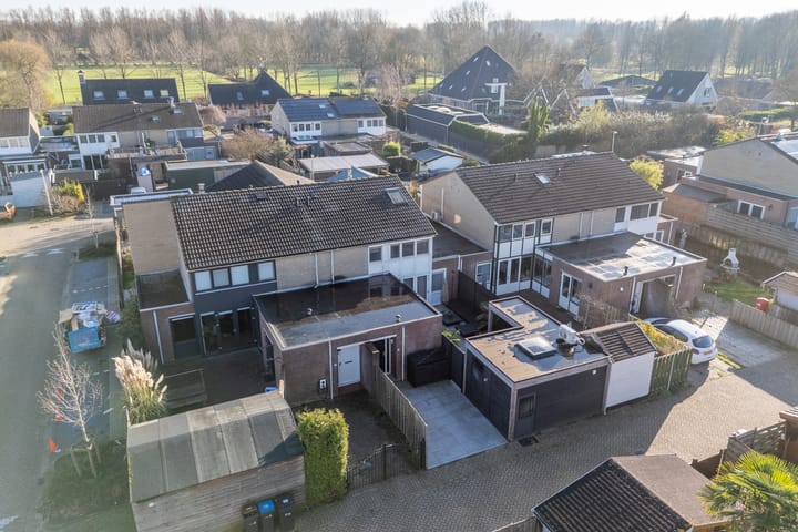 Foto 32 van Botertonstraat 9