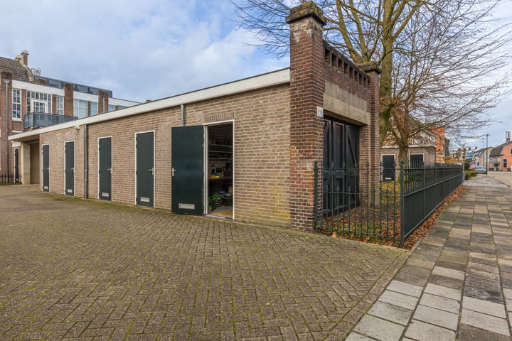 View photo 42 of Kardinaal van Rossumstraat 96