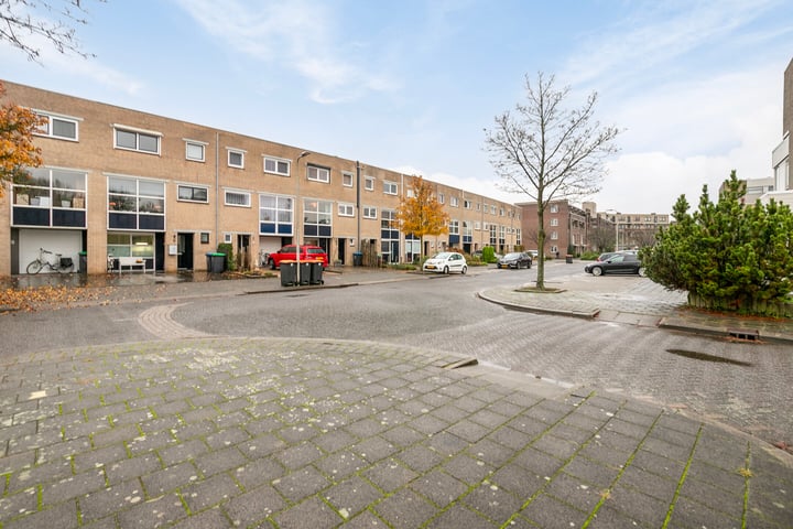 Bekijk foto 34 van Lorentzstraat 8