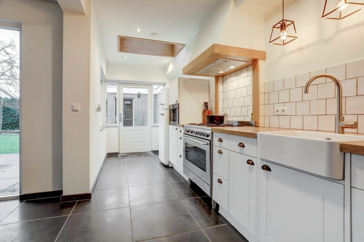 Foto 12 van Leeuweriklaan 17