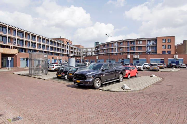 Photo 21 of Pastoor Spieringsstraat 3-S