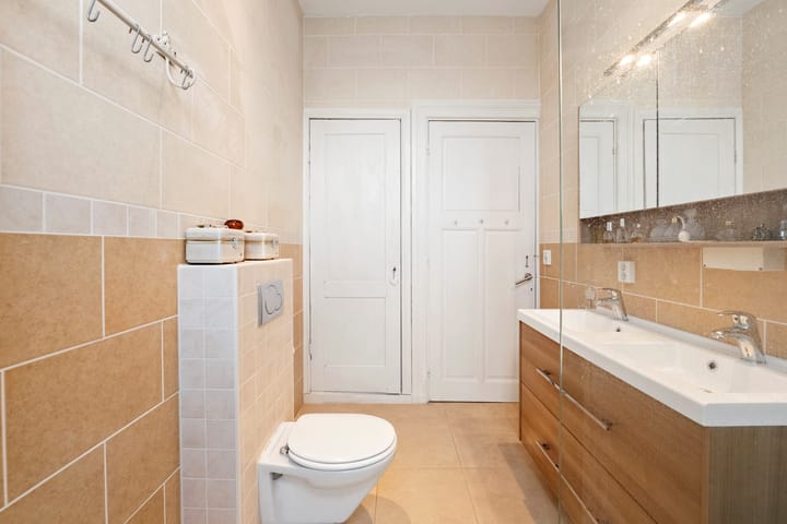 Foto 35 van Haarlemmerstraat 49