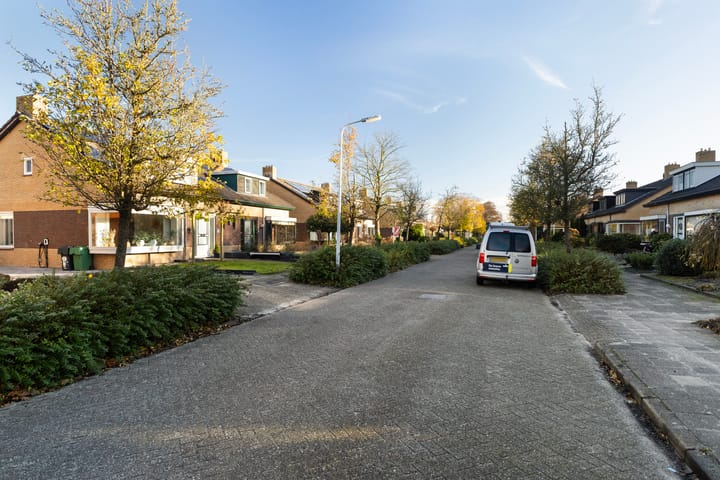 Foto 36 van Jan de Wittstraat 15