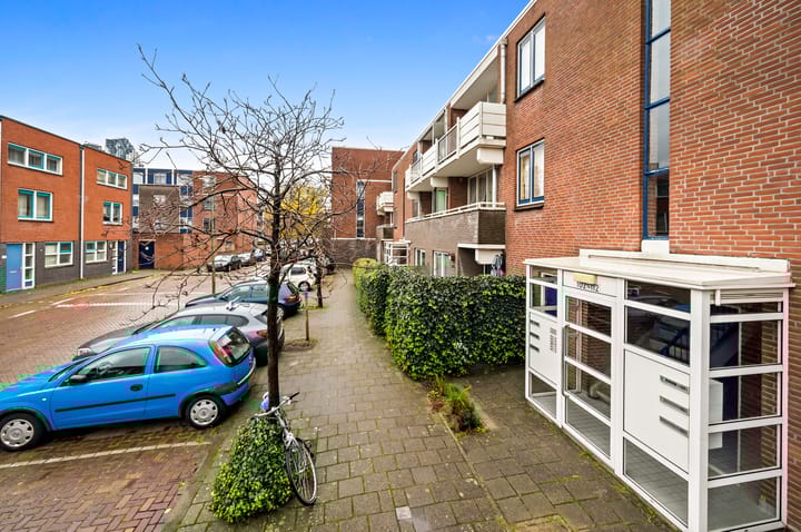 Foto 25 van Charlotte de Bourbonstraat 102