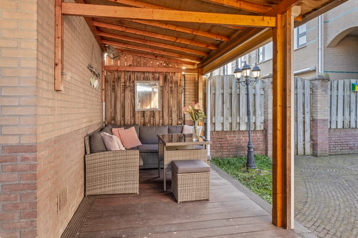 Foto 30 van Nuenderbeekselaan 35