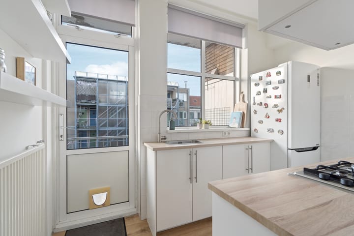 Photo 14 of Koningstraat 64-2