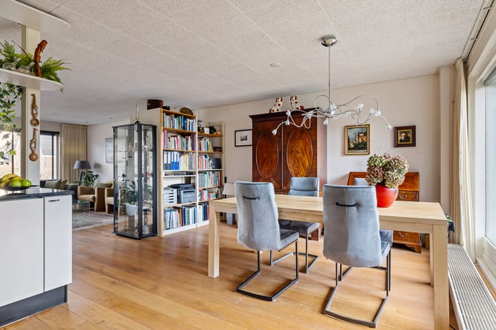 Foto 2 van Vicariswei 28