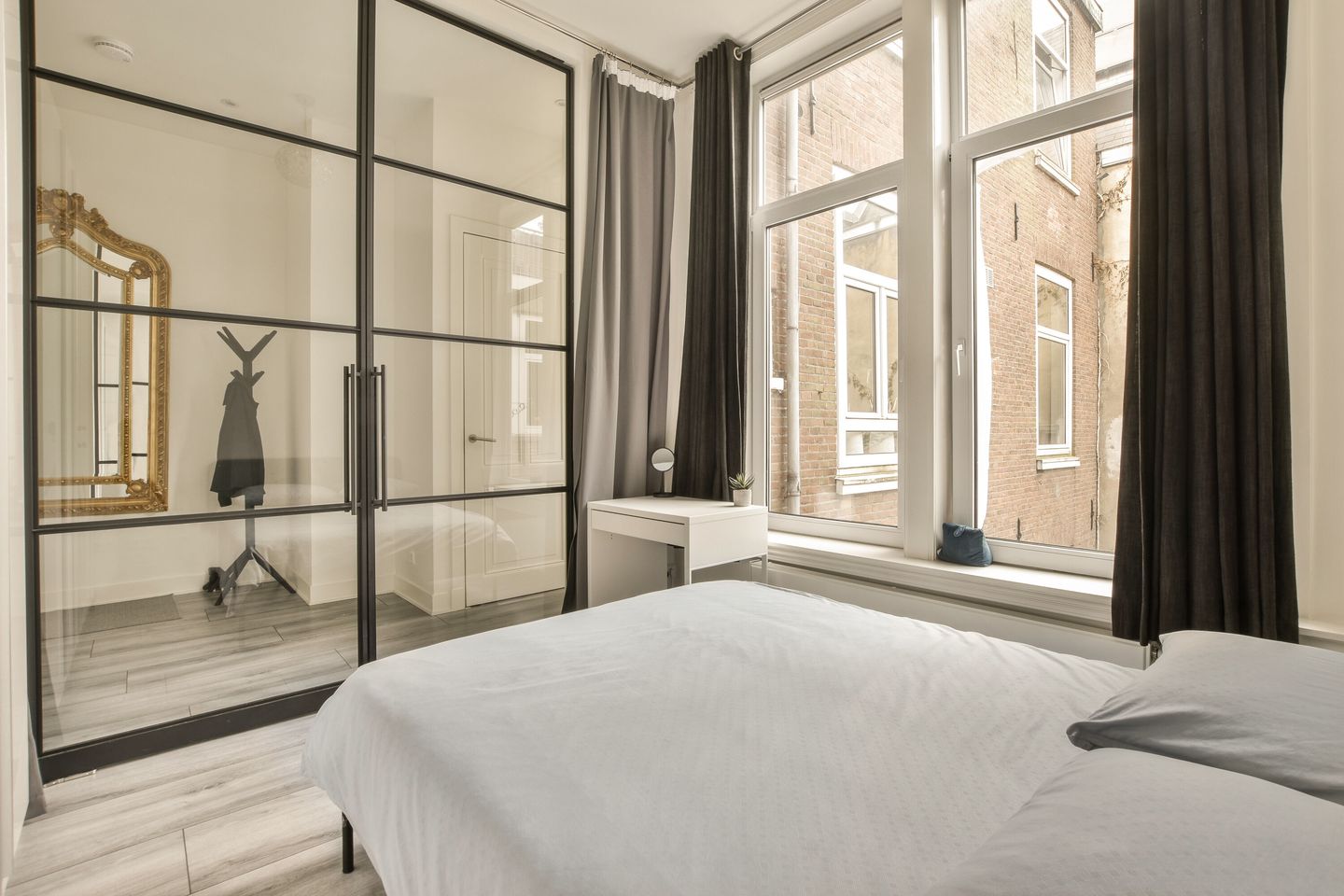 Foto 19 van Plantage Kerklaan 1-2