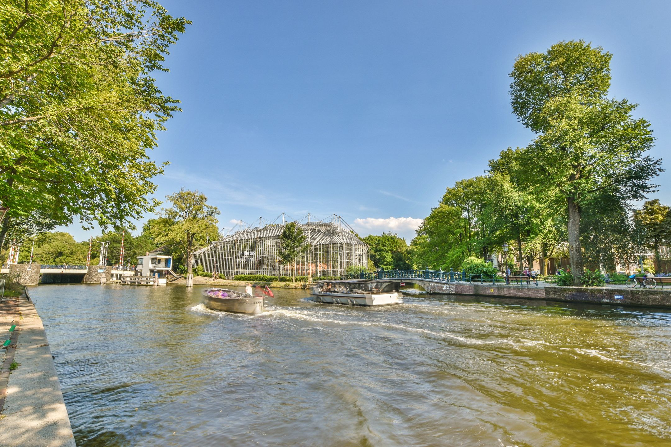 Foto 39 van Plantage Kerklaan 1-2