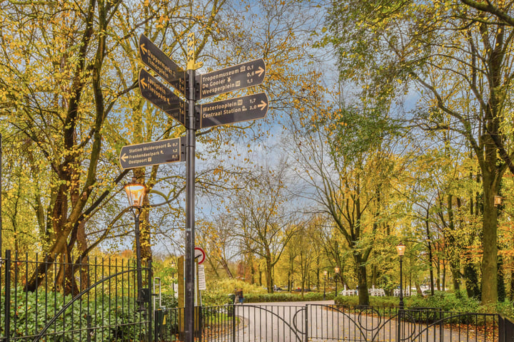 Bekijk foto 30 van Wijttenbachstraat 57-B