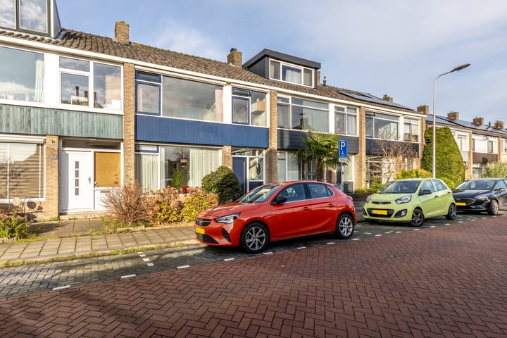 Bekijk foto 1 van Troelstrastraat 51