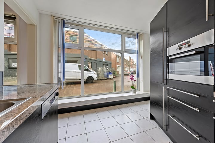 View photo 11 of Van Oosterwijk Bruynstraat 32