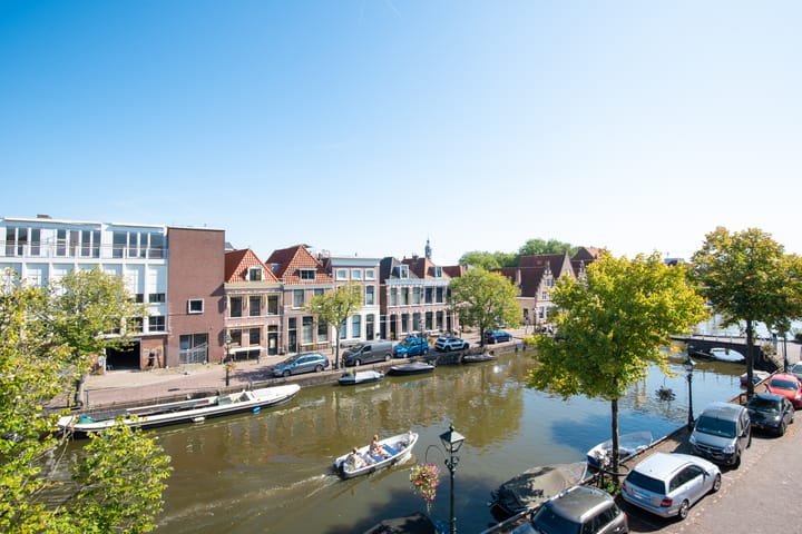 Photo 31 of Oudegracht 211