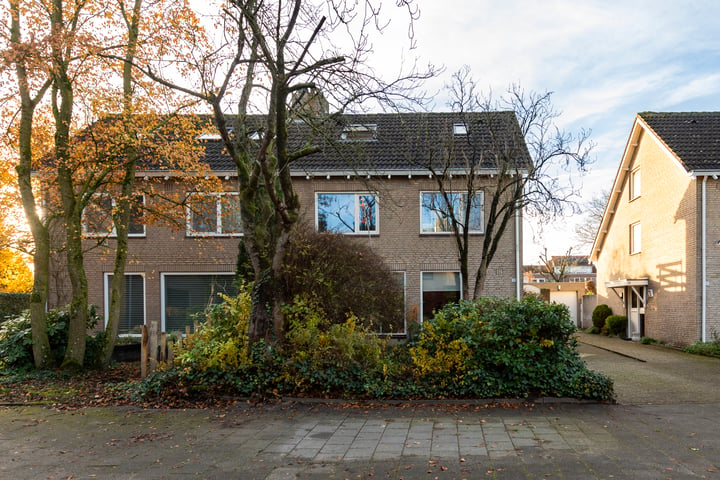 View photo 1 of Stedekestraat 21