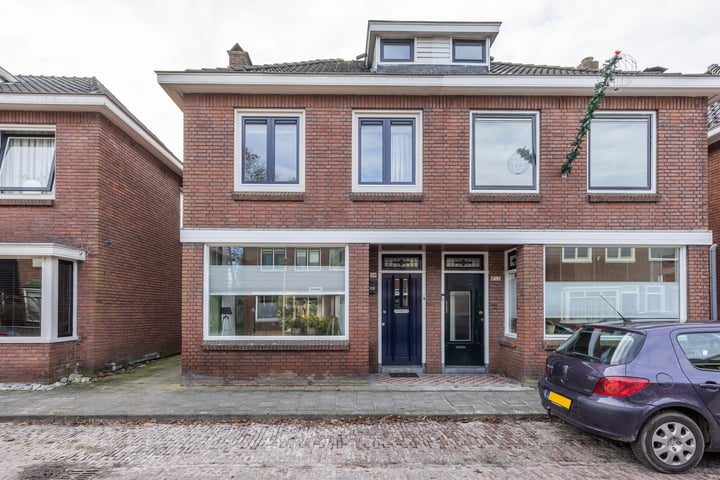 View photo 1 of Crocusstraat 34