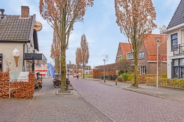 Bekijk foto 49 van Spoorstraat 14