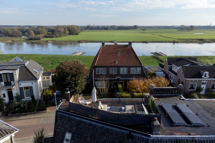 View photo 2 of Zutphensestraatweg 79