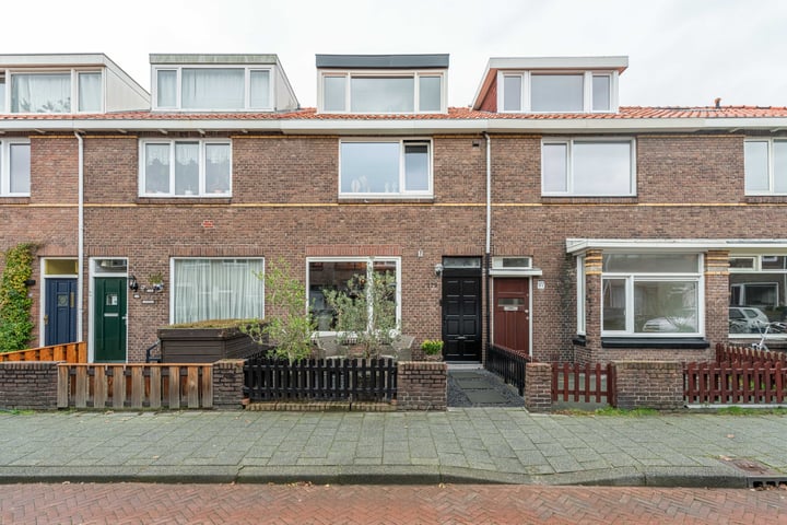 View photo 1 of Loenensestraat 179