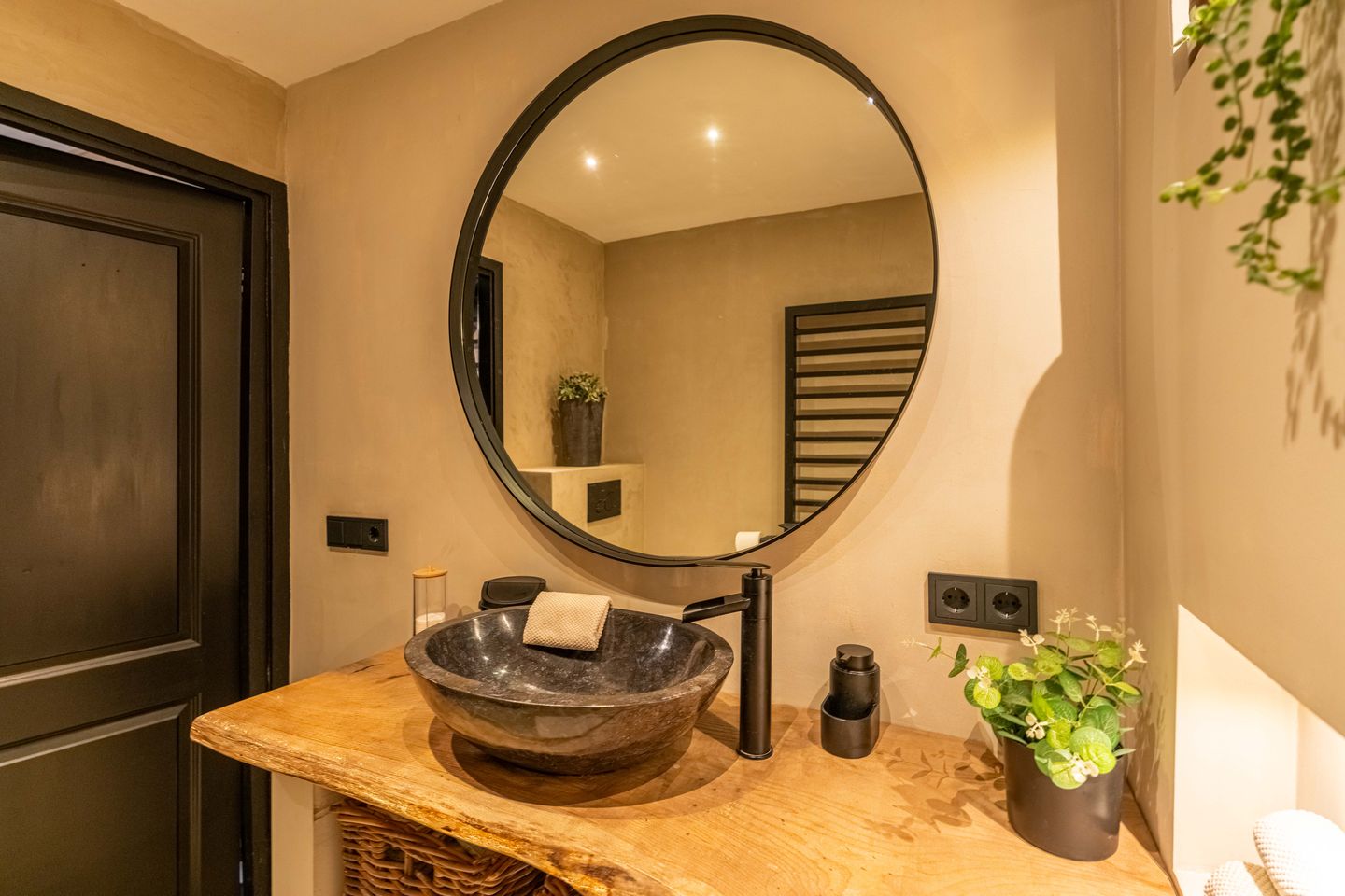 Foto 19 van Loenensestraat 179