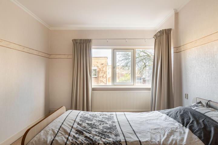 Foto 19 van Curiestraat 3