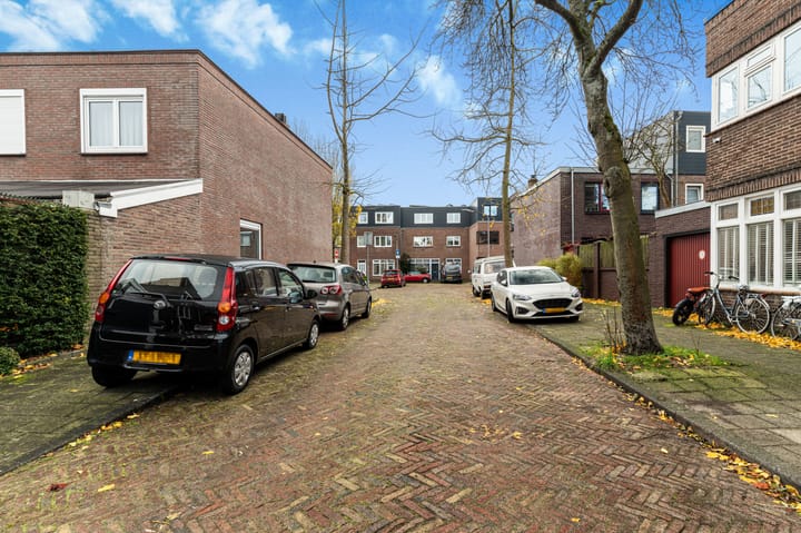 Foto 28 van Curiestraat 3