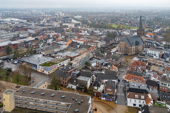 Bekijk foto 3 van Plantsoenstraat 31