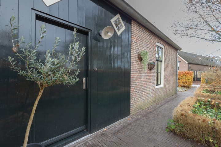 Photo 8 of Dorpsstraat 11