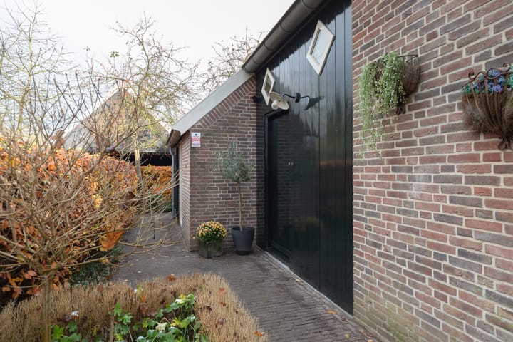 Photo 9 of Dorpsstraat 11