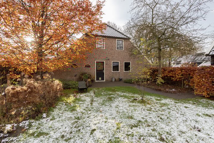 Photo 33 of Dorpsstraat 11