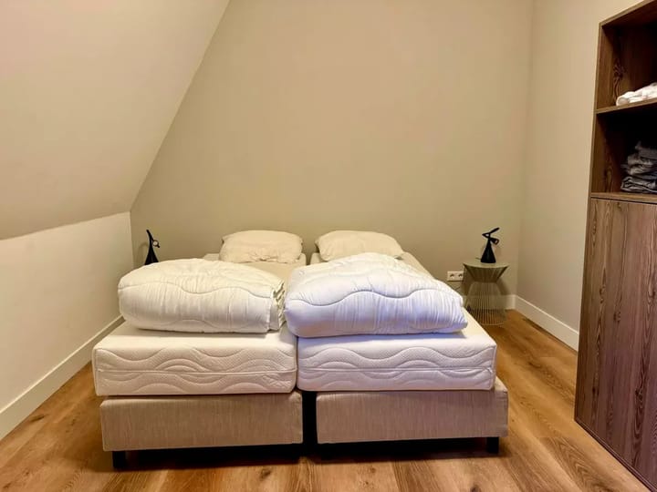 Photo 4 of Bredaseweg 204-01