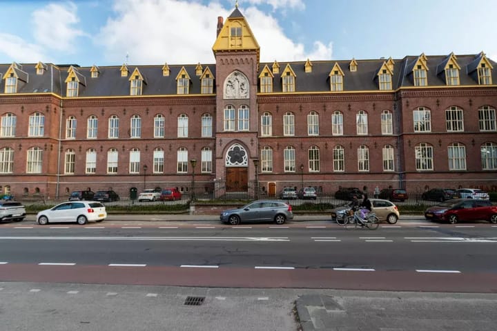 Bredaseweg 204-01