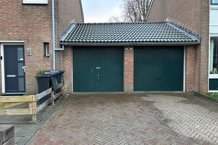 View photo 1 of Kamperfoeliestraat 14A, garage 414