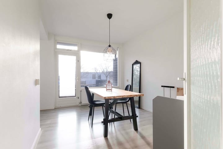 Foto 8 van Marchantstraat 17