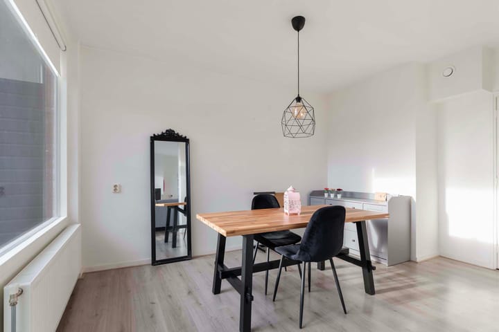 Foto 9 van Marchantstraat 17