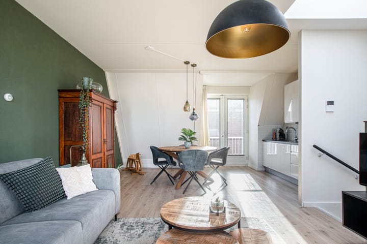 Photo 9 of Van der Hulststraat 24