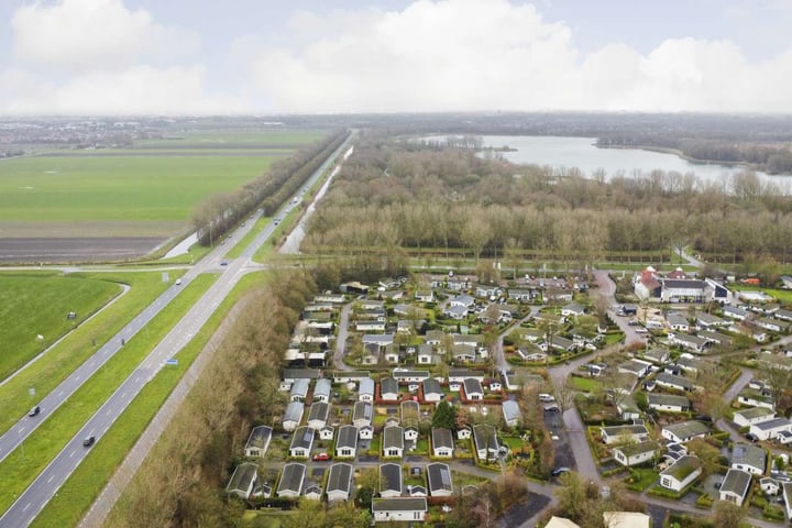 Bekijk foto 24 van Molengroet 1-764