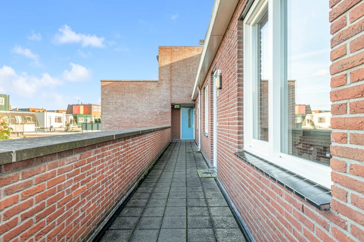 Photo 24 of Van der Hulststraat 24