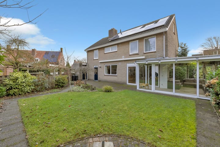 Photo 61 of Barthold van Heesselstraat 14