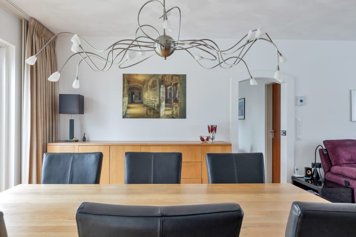 Photo 20 of Barthold van Heesselstraat 14