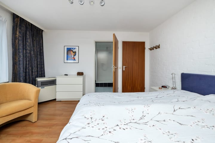 Photo 41 of Barthold van Heesselstraat 14