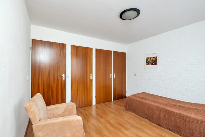 Photo 46 of Barthold van Heesselstraat 14