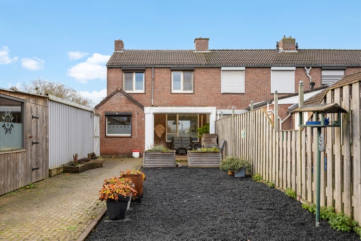 Foto 16 van Begoniastraat 11