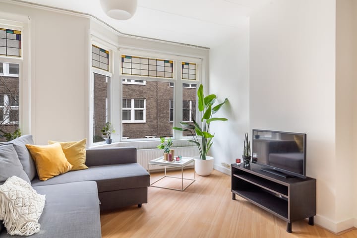 Foto 7 van Luzacstraat 28-B01