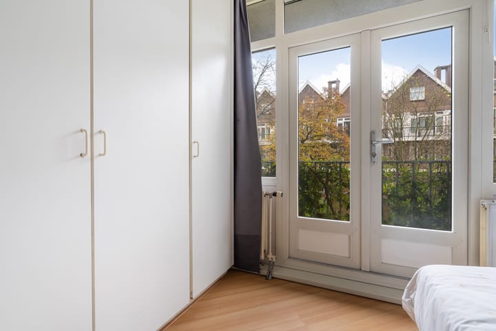 Foto 20 van Luzacstraat 28-B01