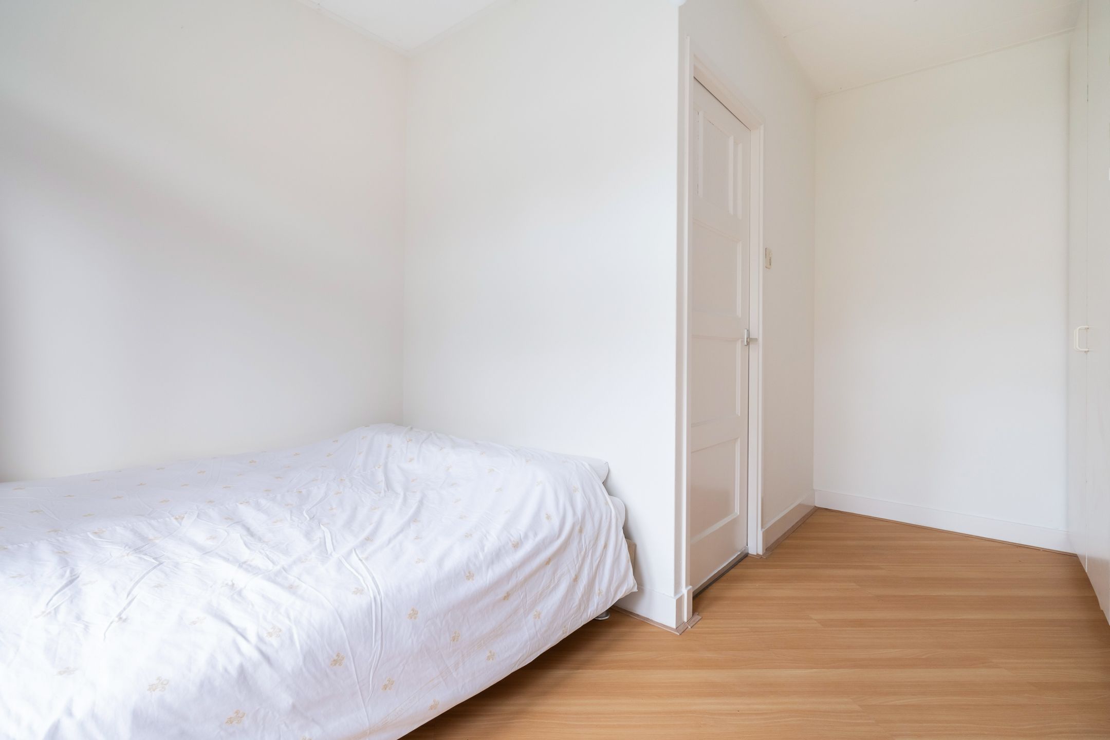 Foto 21 van Luzacstraat 28-B01