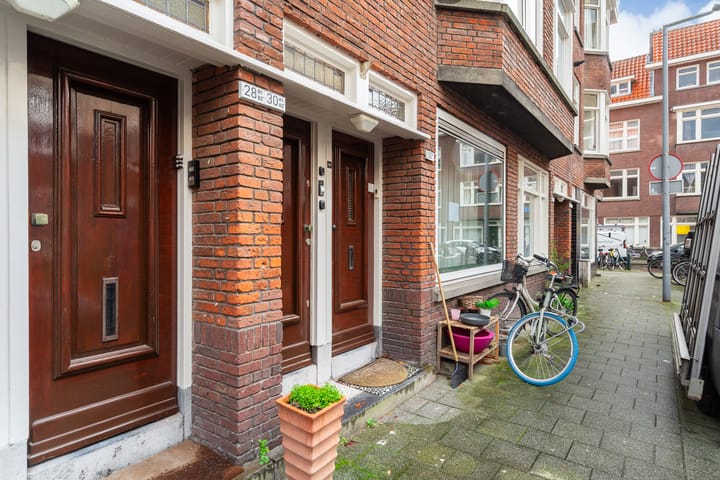 Foto 27 van Luzacstraat 28-B01