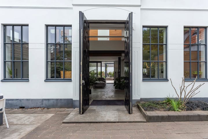 Foto 9 van Trompstraat 5